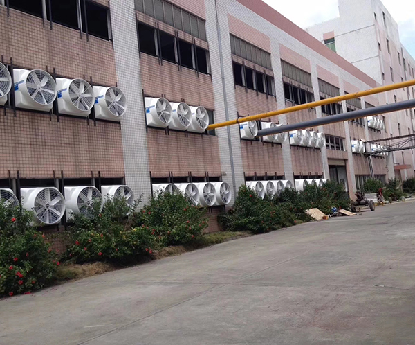 模具行业负压风机通风...